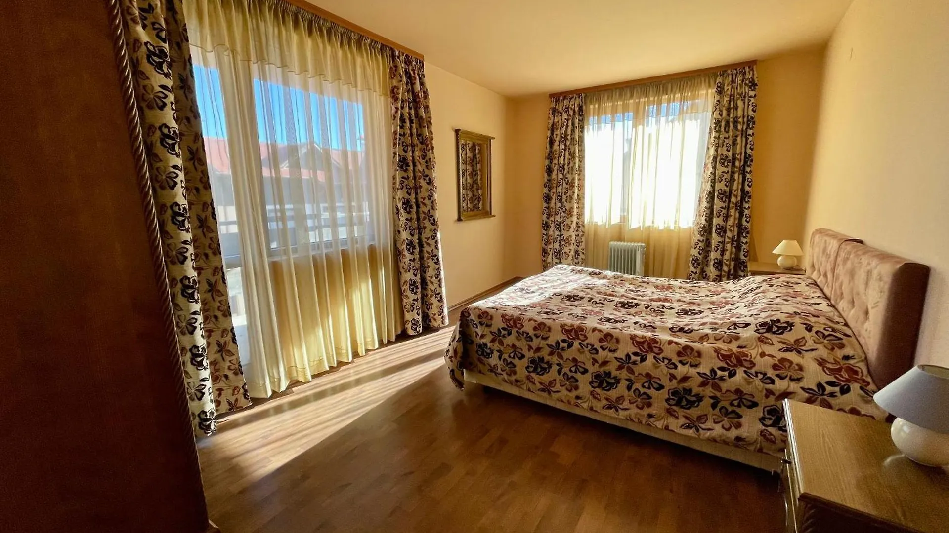 Private Apartments Next To Bellevue Residence Bansko